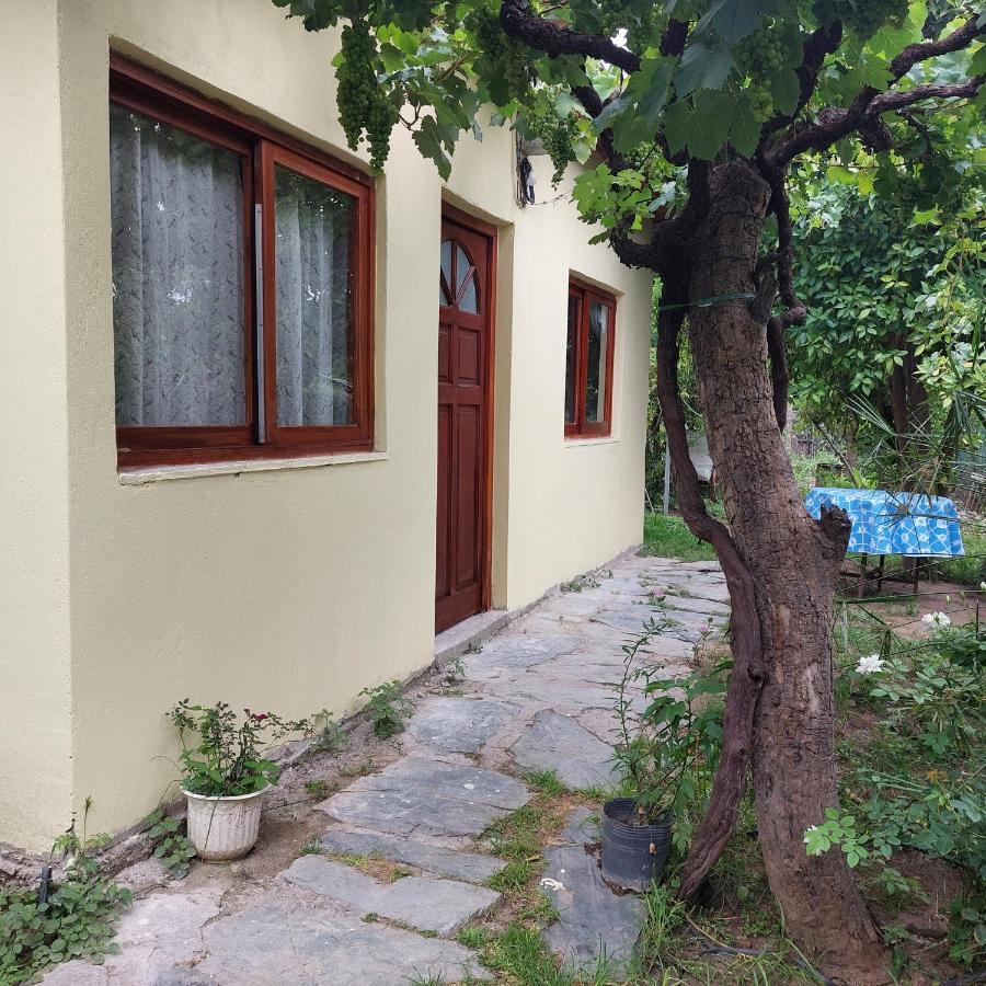 Hostal Killari Cafayate Zewnętrze zdjęcie